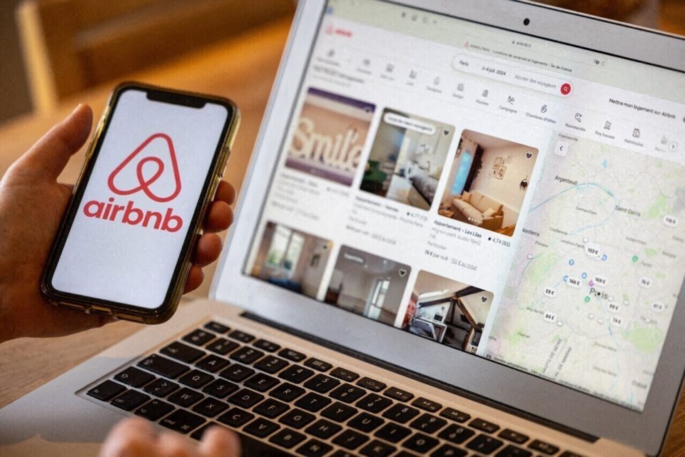 Le Collectif national des habitants permanents a recensé les locations Airbnb dans huit régions françaises.